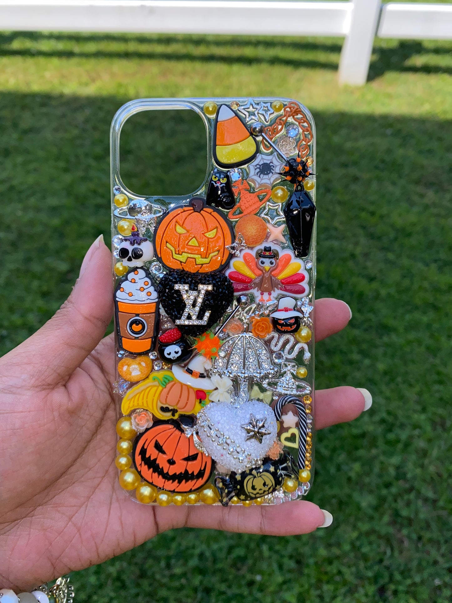 Fall Themed iPhone 14 Junk Case