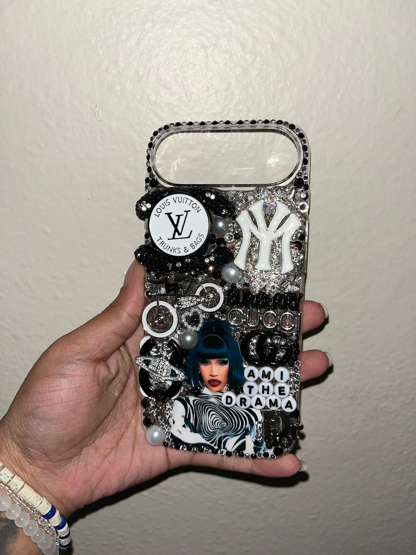 iPhone Air Cardi Junk Case