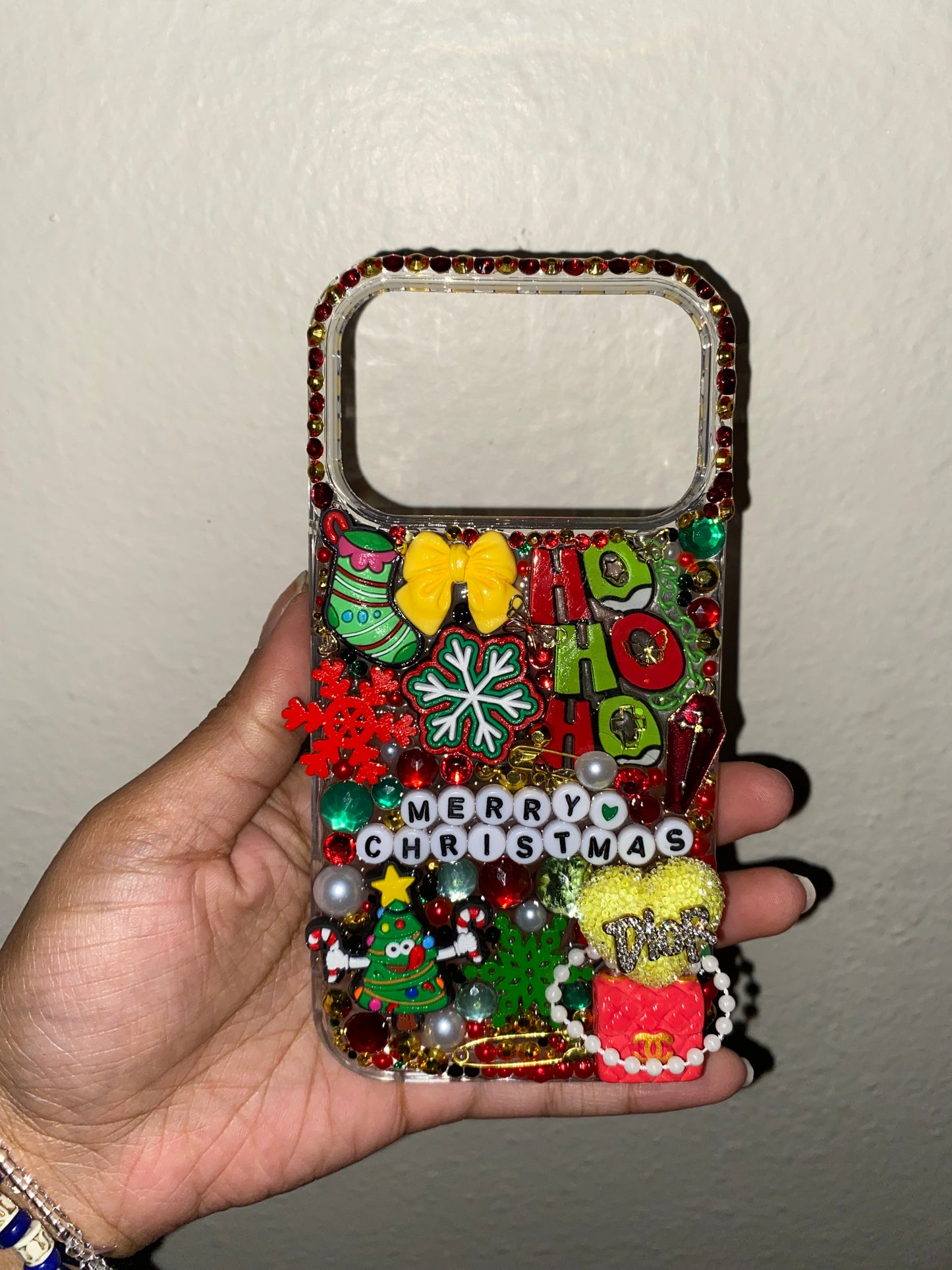 iPhone 17 Pro Christmas Junk Case