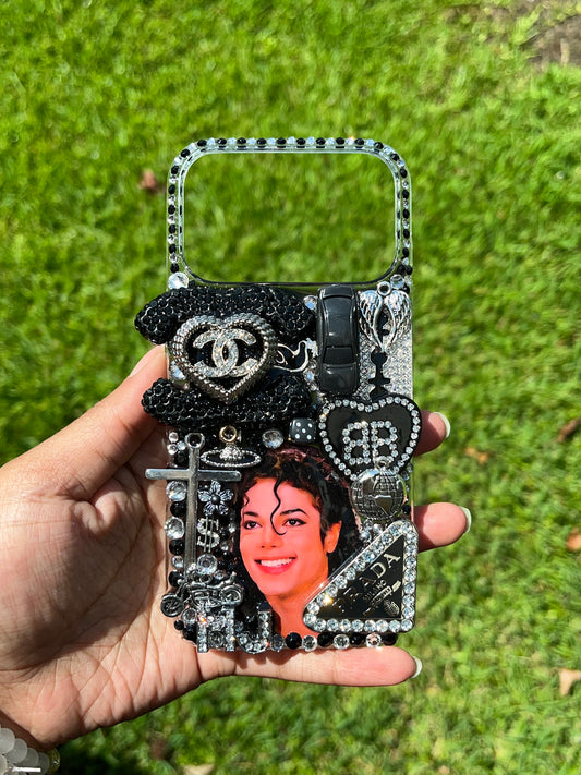 MJ iPhone 17 Pro Junk Case